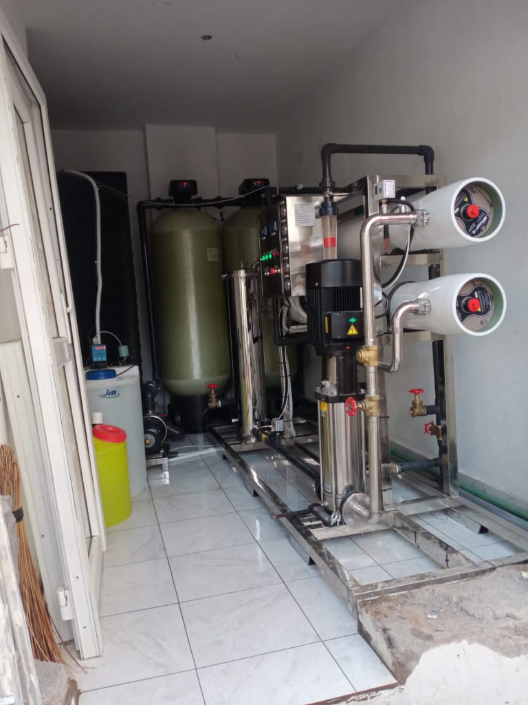 Complete reverse osmosis system